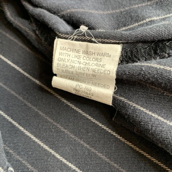 Van Heusen Mens Black/White Striped Button-Up Shirt L 16-16.5 Long Sleeve - Picture 9 of 9